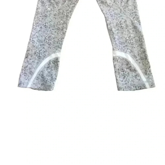 Lululemon Inspire‎ II Crop leggings, petit fleur - Picture 3 of 6